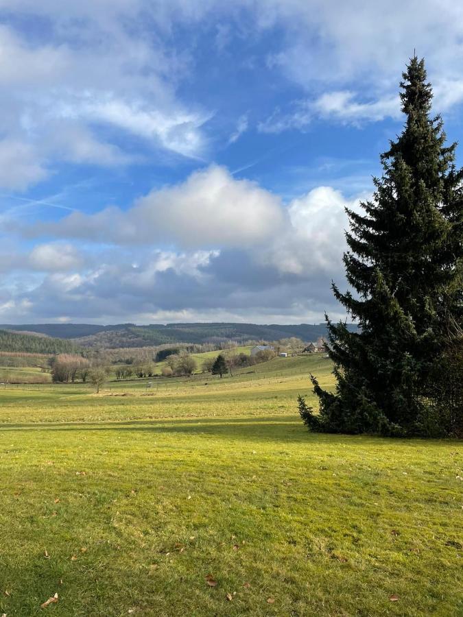 Appartement Les Caliciades 3 à Gros-Fayt à Bièvre Extérieur photo